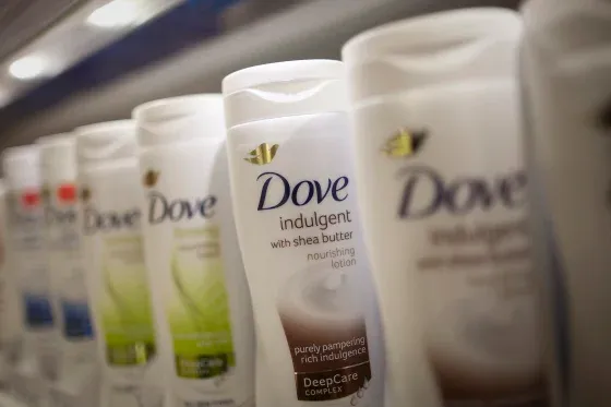 Sparse Showcase: High-Quality Listings, Low Coverage on Amazon